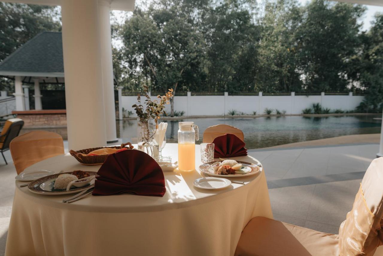 Hôtel The Kahaani à Ayer Keroh Extérieur photo